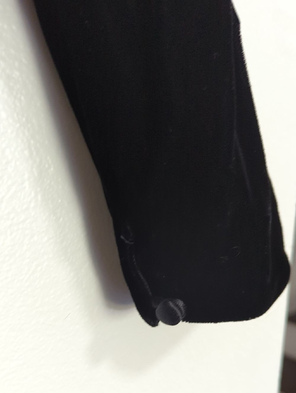 Vintage b.b. collections Dramatic Black Velvet & Ostrich Feather Jacket Size 6 - Picture 4 of 10